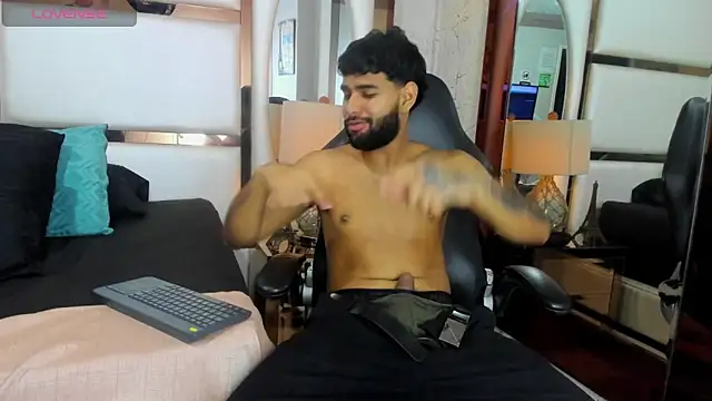 Jesuss77  online show from November 26, 2:20 pm