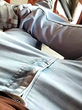 Roy   121 online show from April 26, 10:23 am