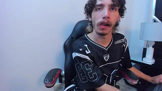 JojoBraando online show from April 9, 12:30 am