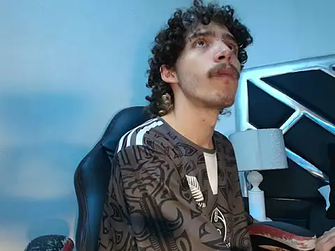 JojoBraando online show from April 18, 10:53 pm