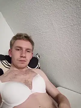 Hannah9708 online show from December 5, 11:01 pm