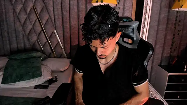 NicolaiKarav online show from April 5, 1:40 pm