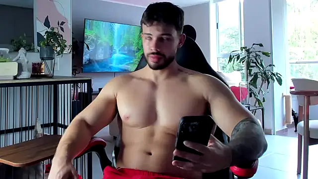 Valenthino Salvatore online show from June 2, 10:00 pm