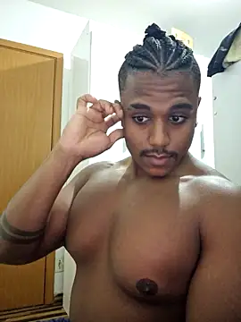 alejandromartinez18 online show from March 11, 7:54 pm