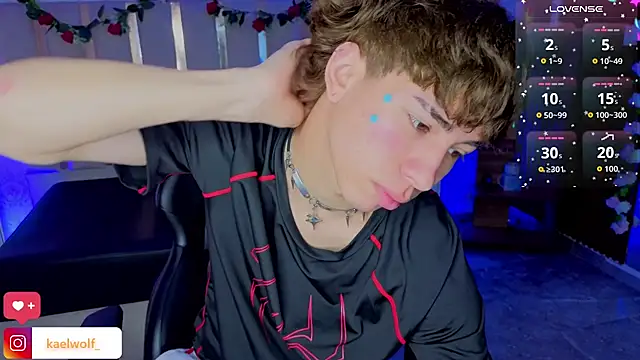 kaelwolf tay online show from April 24, 12:51 pm