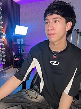 kaelwolf tay online show from March 28, 7:25 pm