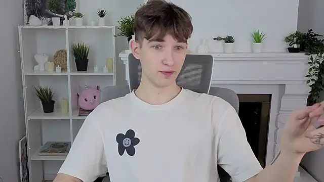 Maxwellchiik online show from November 26, 12:41 pm