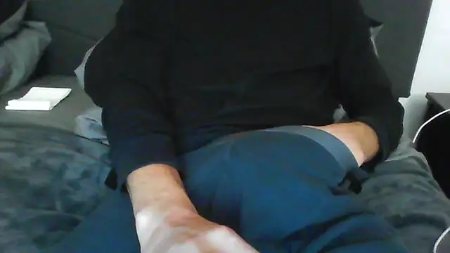 latinman7944 online show from March 16, 7:12 am