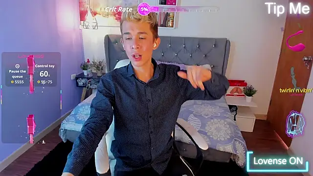 Juaan Diick online show from December 17, 3:08 pm