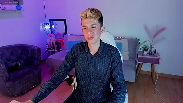 Juaan Diick online show from February 10, 5:39 pm