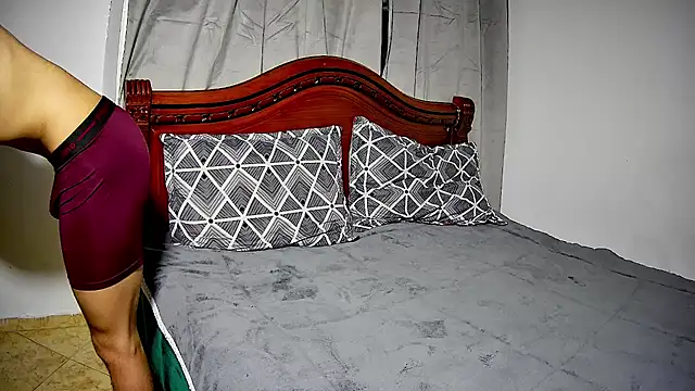 HouseOfHeat online show from March 9, 5:18 pm