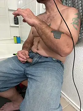2addictivelyhorny online show from June 8, 5:52 am