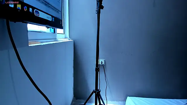 LiamVibes212 online show from March 6, 6:05 pm