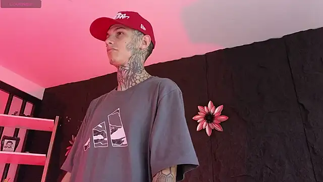 Paulo 527 online show from February 5, 9:00 pm