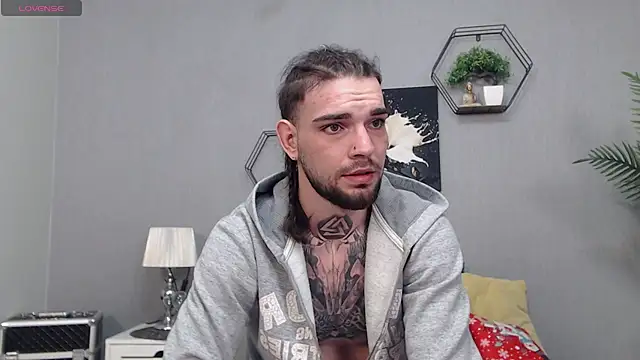 KaneHunter online show from April 20, 7:16 pm