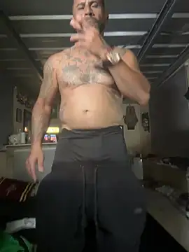 PabloGuzman11 online show from May 11, 4:25 am