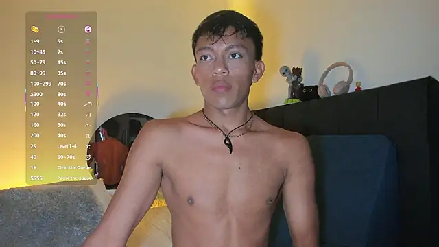 santinaughty online show from January 17, 4:59 am