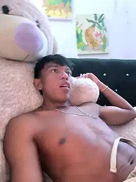 santinaughty online show from April 18, 11:59 pm