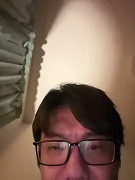 Snapshot of tbgs chatting on January 4, 2:56 pm tbgs online show from January 4, 2:56 pm