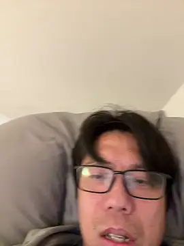 Snapshot of tbgs chatting on February 24, 11:43 am tbgs online show from February 24, 11:43 am