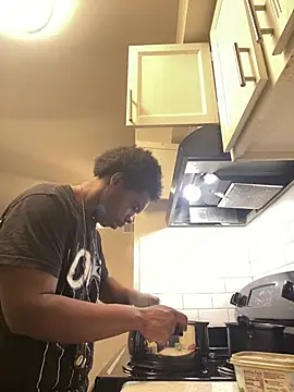 JaHavin- online show from April 14, 11:48 pm