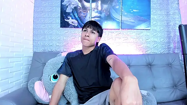 StormLuxX online show from February 20, 6:31 pm