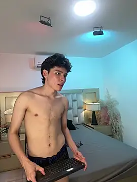 lucaaray online show from March 7, 1:14 am