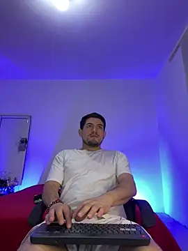 williamsmiiths16 online show from April 21, 10:54 am