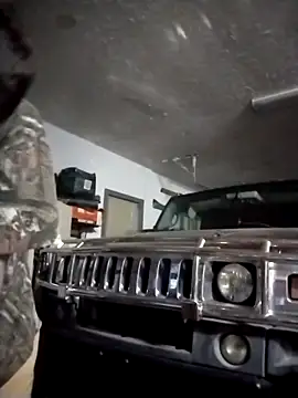 bigjohnson2914 online show from April 28, 12:27 am