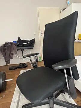 stylesexy online show from April 1, 1:41 pm