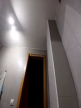 BR4v9andr online show from December 3, 4:24 pm