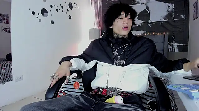 koryu skull online show from February 2, 8:06 pm