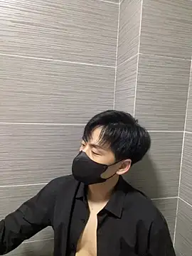 kimze7 online show from April 18, 1:45 pm