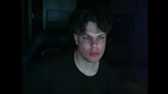 GymGuy0505 online show from June 10, 9:48 pm