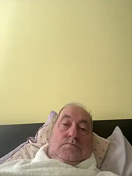 csikar online show from April 23, 7:35 am