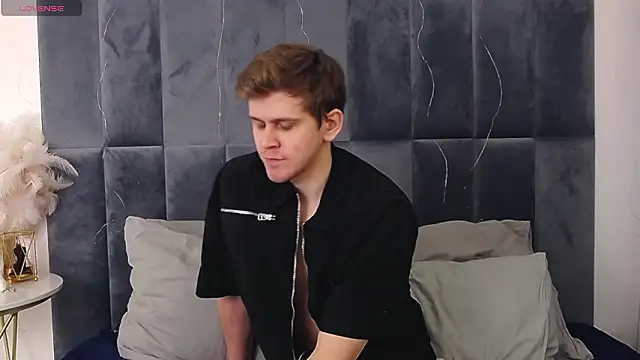 NickJohnas online show from February 1, 4:11 am