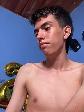 Juan Gomezz26 online show from February 5, 11:56 pm