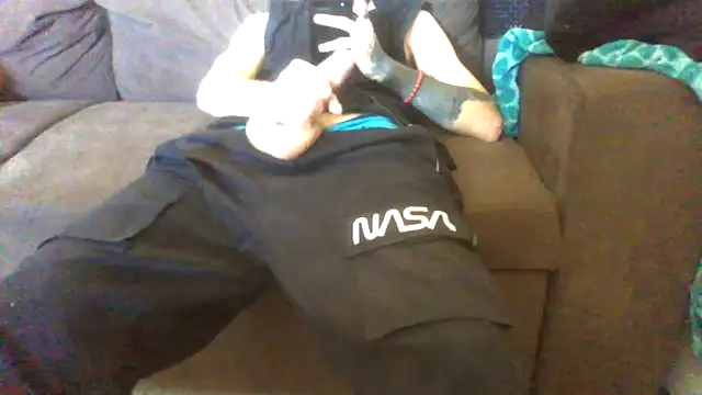 atreus69big online show from April 24, 11:34 am