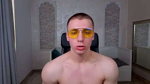 KellenWest online show from April 23, 10:42 am