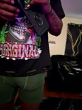 daddydarkskindikk online show from January 11, 1:04 pm