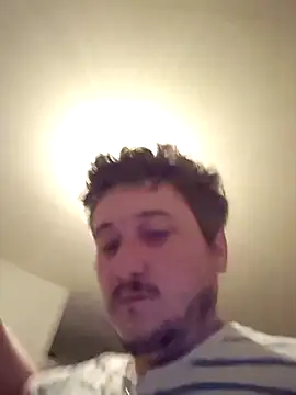 damslebambou1 online show from April 7, 12:32 am