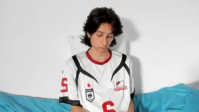 cirosky elchicopolla online show from April 11, 6:31 am