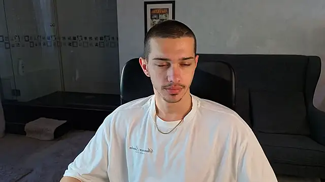 KaydenDrew online show from April 21, 4:29 am