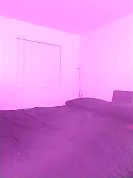 AverageAnt  online show from March 9, 6:18 am