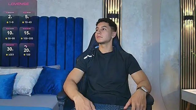 Noah Clarkk online show from June 4, 5:41 pm