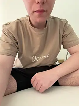 jaaydenx17 online show from April 25, 4:15 pm