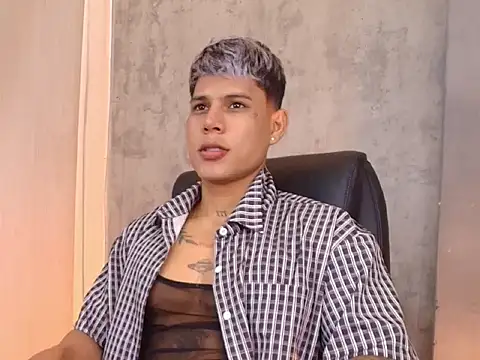 oruz stud online show from March 14, 3:52 pm