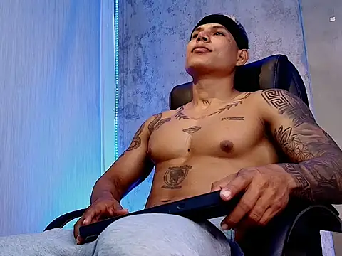 oruz stud online show from February 4, 3:40 pm