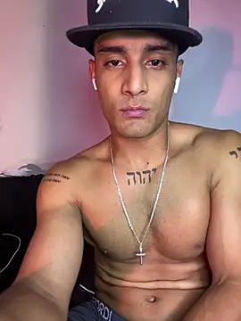 Maicol xxxx online show from March 10, 6:30 am