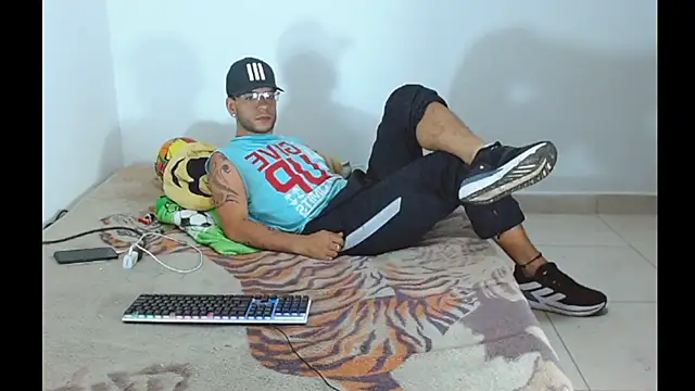 Alphamaster 92 online show from March 30, 3:07 am